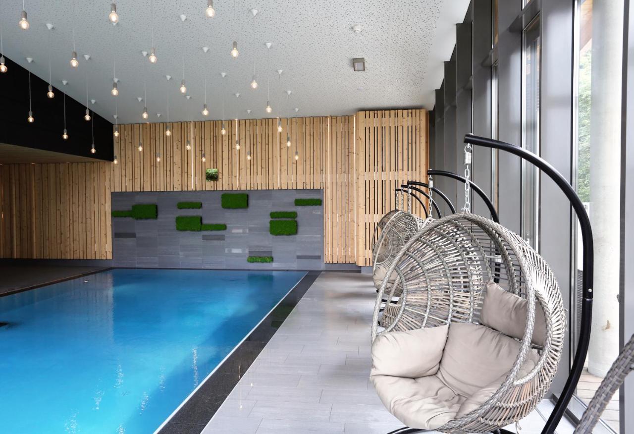 Konsum Gaestehaus Quisisana - Oberhof オーバーホーフ エクステリア 写真